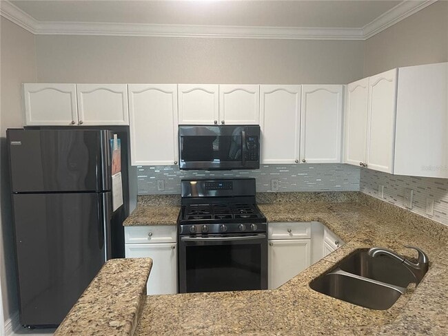 Building Photo - 2717 Via Cipriani