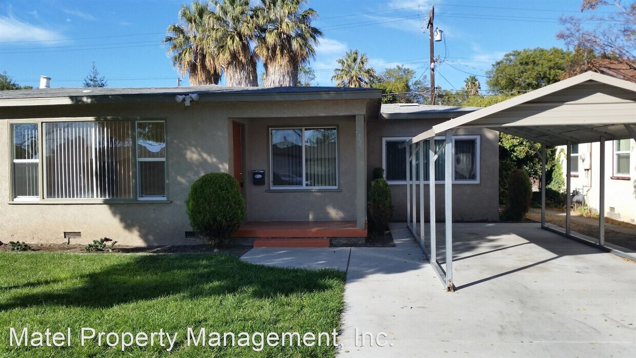 Primary Photo - 3 br, 1 bath House - 2221 GLENDALE AVE