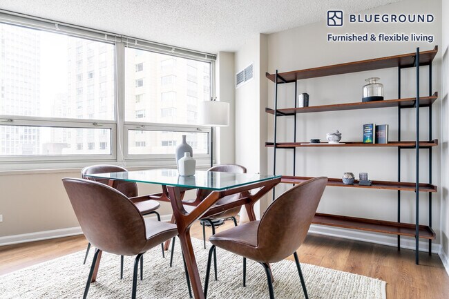 Foto del edificio - 750 N Rush St