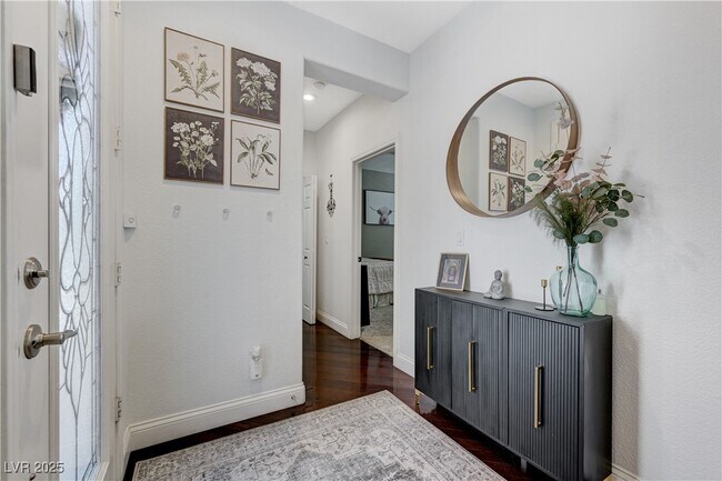 Foto del edificio - 937 Ambrosia Dr