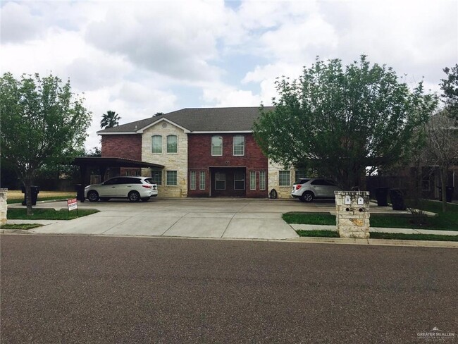 Building Photo - 115 S 48th Ln