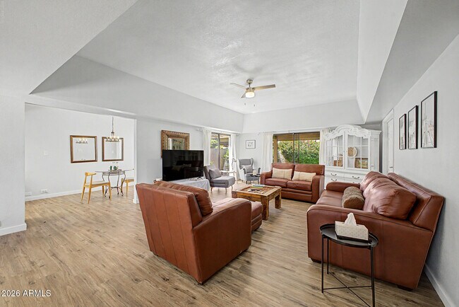 Foto del edificio - 4525 N 66th St