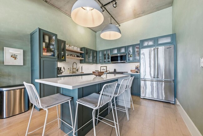 Building Photo - Luxury downtown Austin condo available for lease at Austin City Lofts 2 bedroom -2 bath