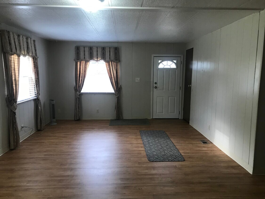 402 Elizabeth Ave, Lafayette, CO 80026 House Rental in Lafayette, CO