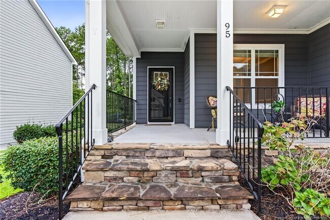 Building Photo - 95 Valley Brook Ln