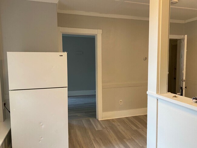 kitchen - 14 Main St