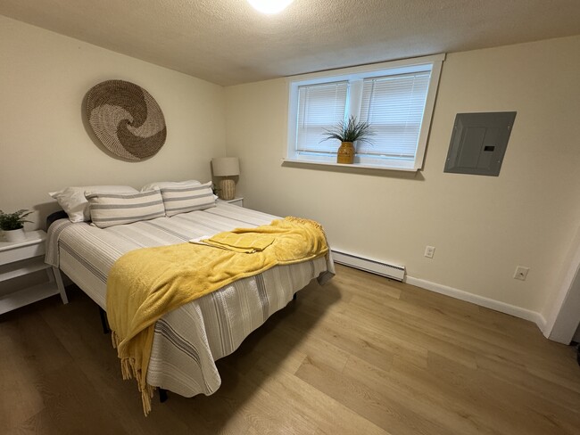 Building Photo - 365 Faneuil St