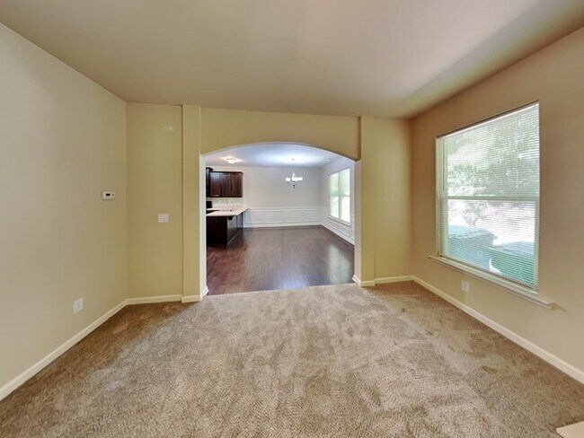 Building Photo - Beautiful 4 Bed Home located in Acworth!