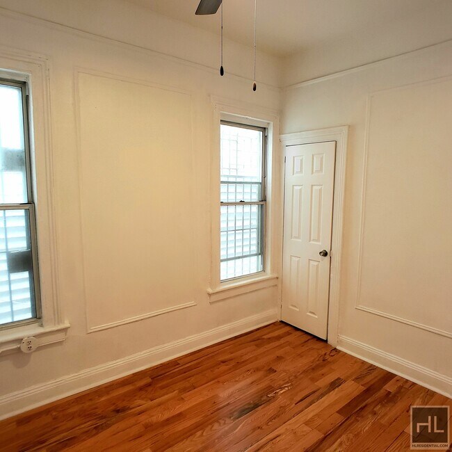 Building Photo - Floor through 3 Bedroom with backyard on W...
