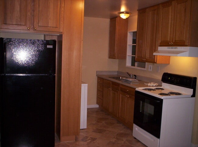 Building Photo - 1152 Rambling Rd