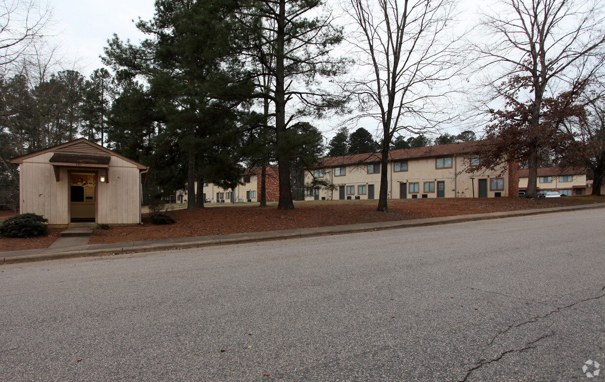 Building Photo - McDowell Townhomes