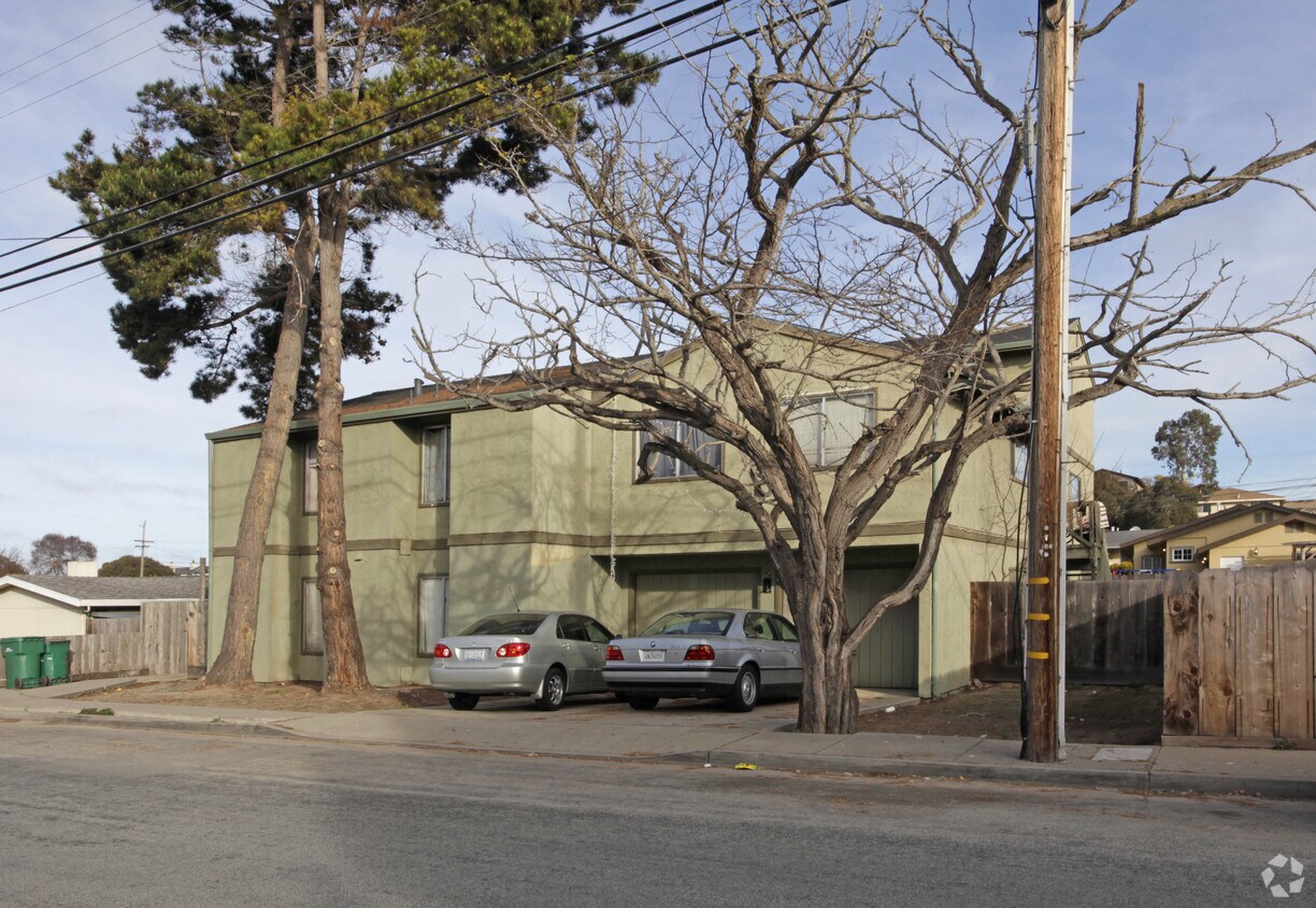 Foto del edificio - 1081 Trinity Ave