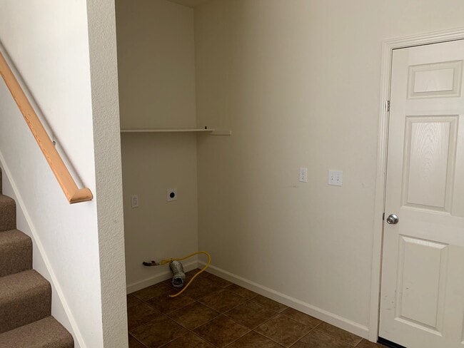 Building Photo - 4058 E Midas Ave