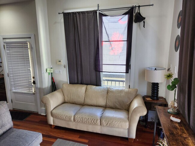 Foto del edificio - Downtown Rental