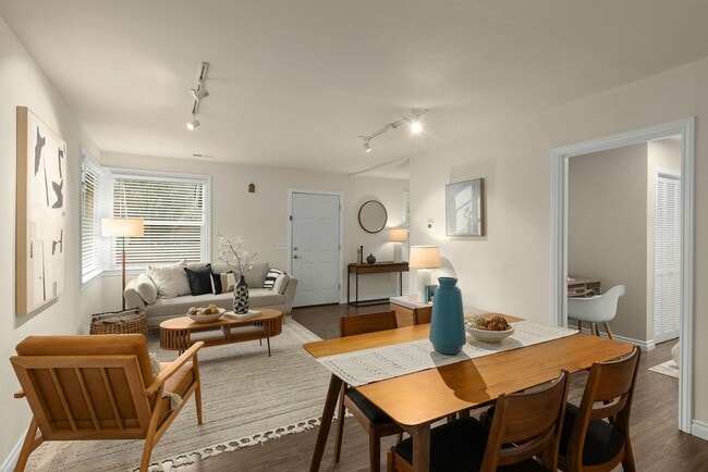 Building Photo - Updated Northgate Home with Modern Comfort, Privacy, and Great Walkability