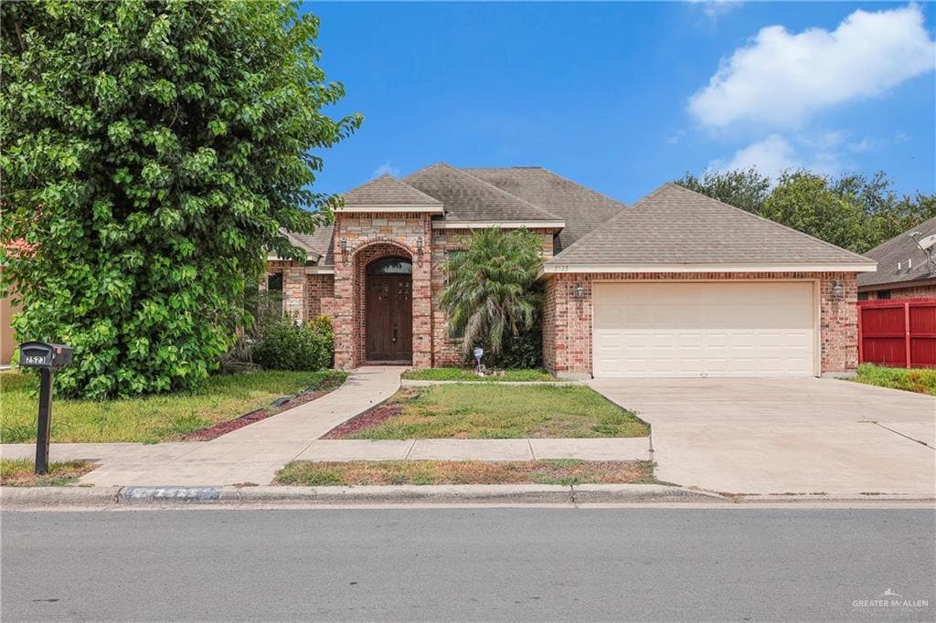 Foto principal - 2523 Yellow Rose Dr