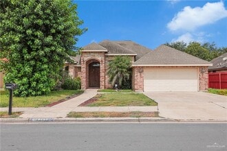 Building Photo - 2523 Yellow Rose Dr