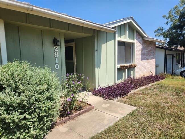 Foto del edificio - 2810 Dillion Hill Dr