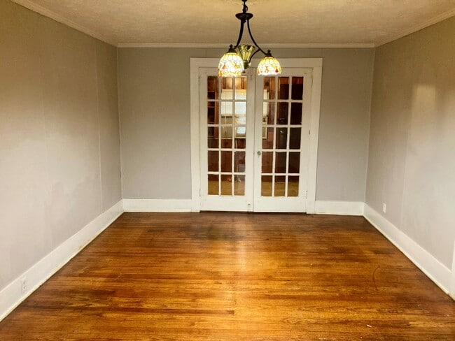 Building Photo - 427 Fairmont Ave