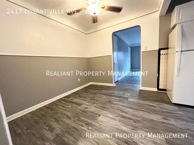Foto del edificio - 2417 Losantiville Ave