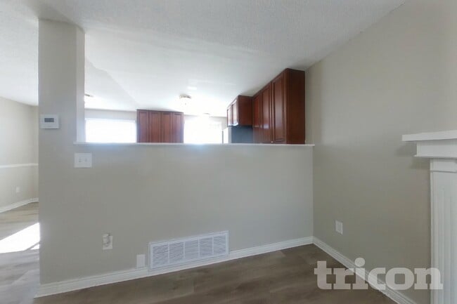 Building Photo - 8448 Prairie Clover Way