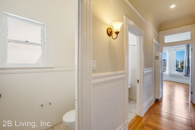 Building Photo - 524 Ashbury St