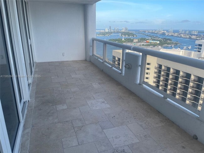 Foto del edificio - 1717 N Bayshore Dr