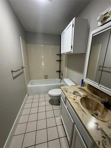 Building Photo - 418 S Las Vegas Trail