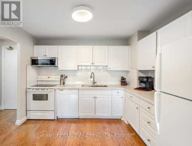 Photo du bâtiment - 155 Main St N