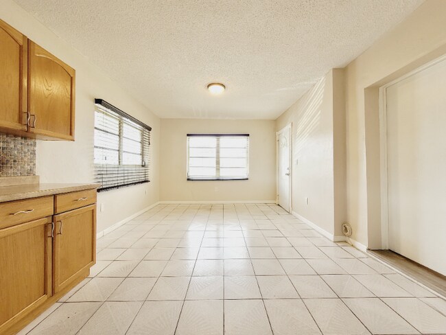 Foto del edificio - 567 E 11th St
