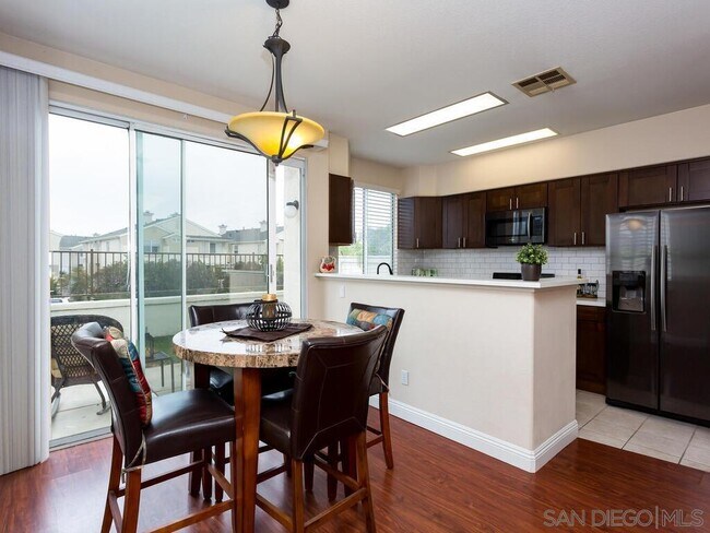 Building Photo - 11801 Spruce Run Dr