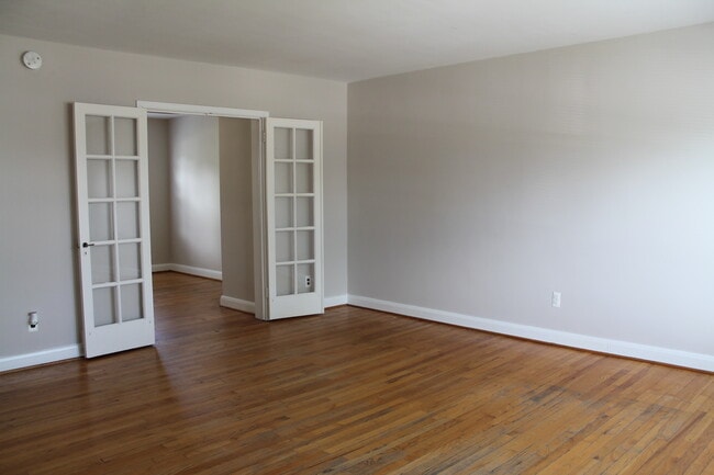 Building Photo - 8164 Loch Raven Blvd