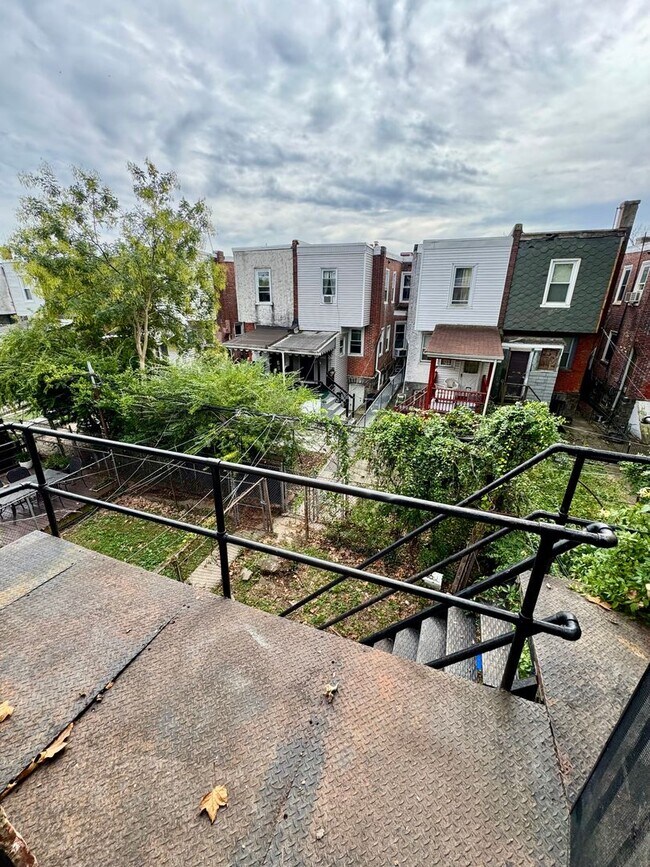 Photo - 6024 Catharine St Apartment