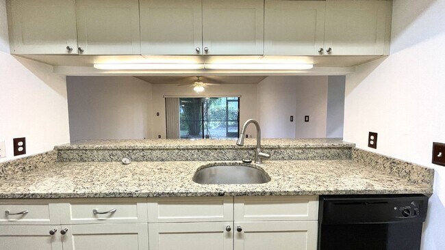 Photo - Charming 2-Bed with Scenic Views in Boynton Beach Apartment