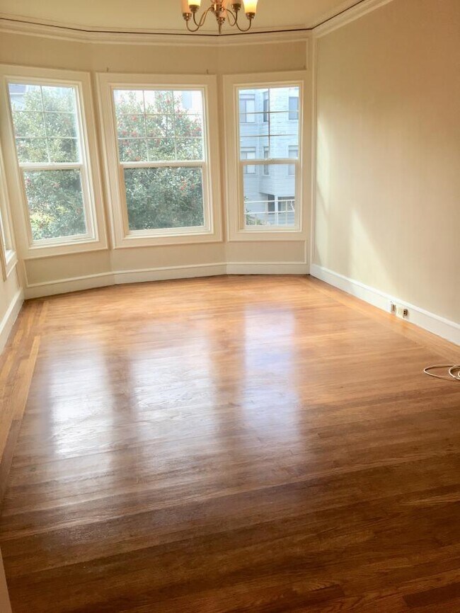 Foto del edificio - bedroom in San Francisco CA 94118
