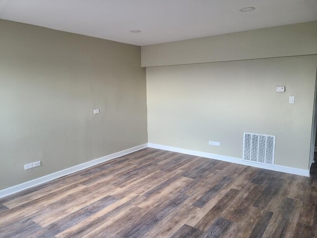Building Photo - 4752 Rose St