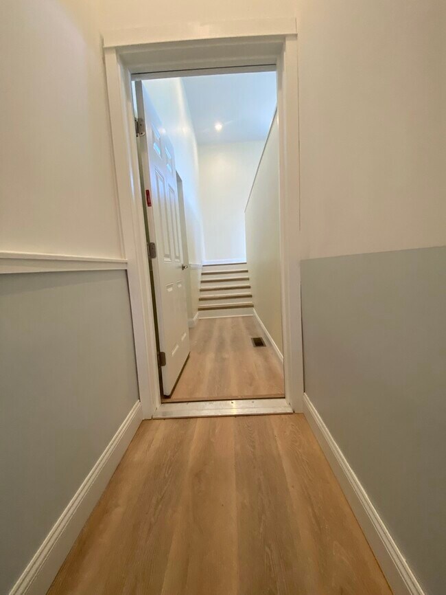 Foto del edificio - Brand new construction 5 bedroom 3 bath wi...