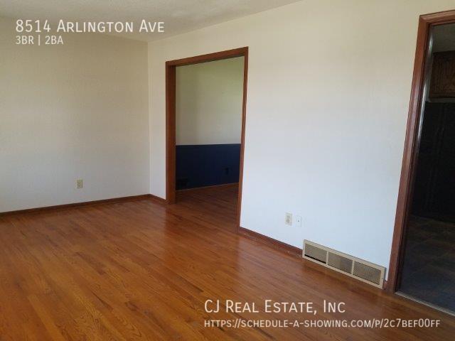 Foto del edificio - 8514 Arlington Ave