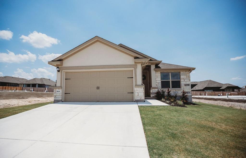 5608 Bellissima Way, Round Rock, TX 78665 House for Rent in Round