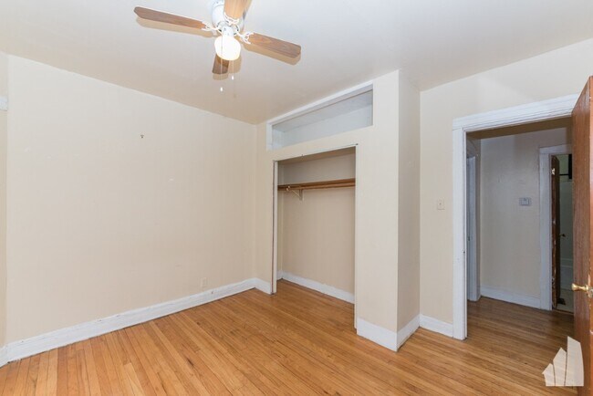 Foto del edificio - 843 W Cornelia Ave