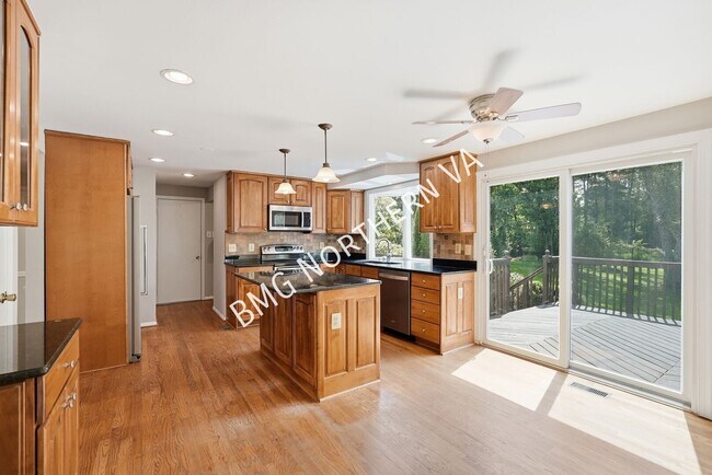 Photo - 1846 Clovermeadow Dr- House