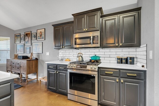 Foto del edificio - 51 Laurel Valley Dr