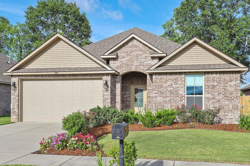 Primary Photo - 204 Bridle Way