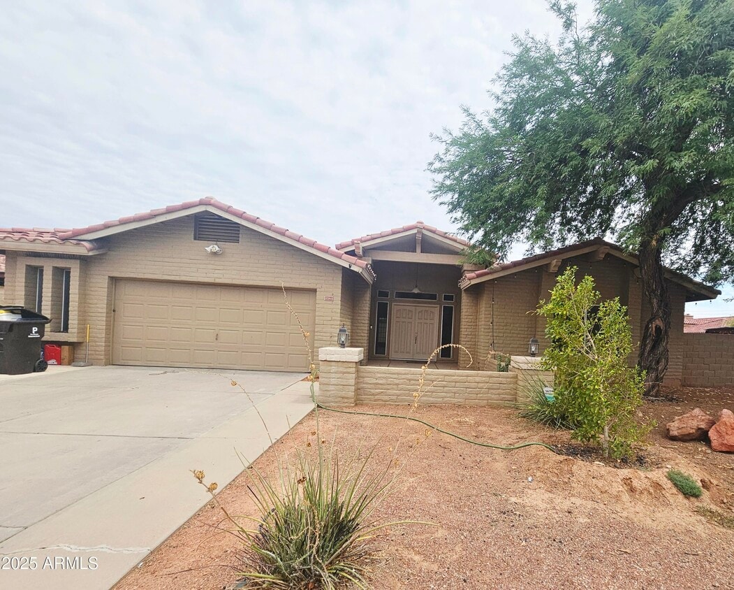 Foto principal - 12303 N 72nd Ave