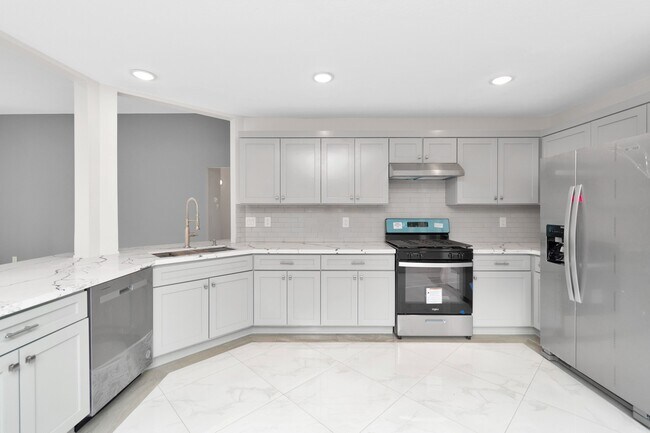 Foto del edificio - 3523 Colleen Woods Cir