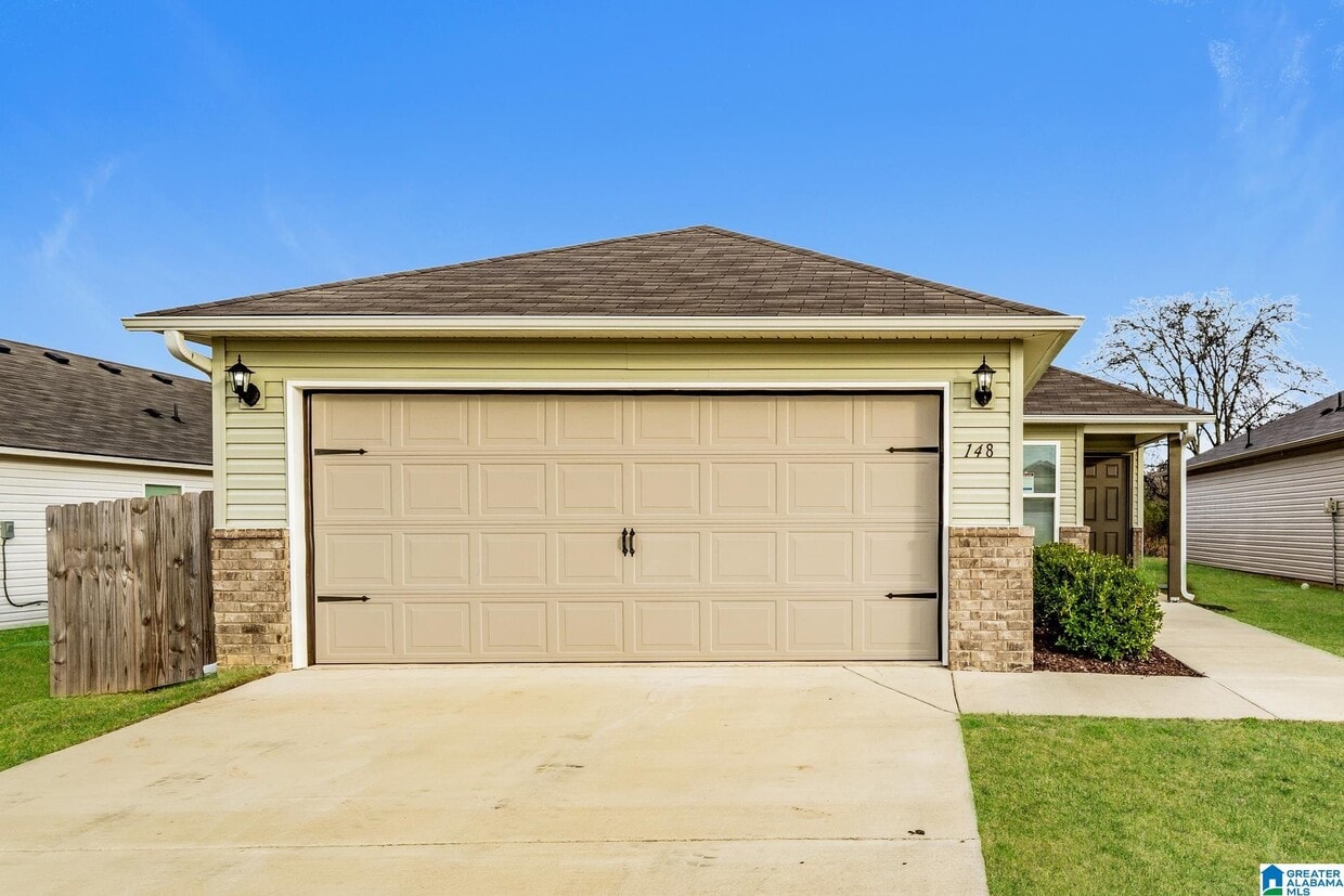 Foto principal - 148 Jonathan Dr