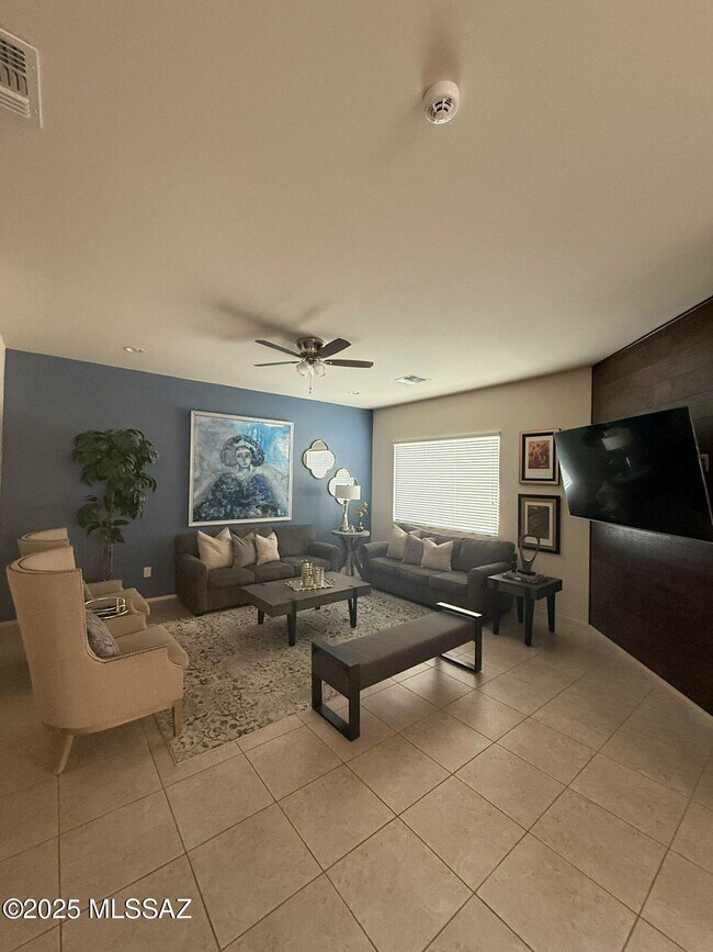 Building Photo - 7968 N Placita Marquitos