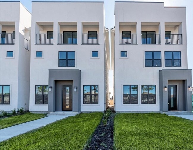 Building Photo - 15000 S Richmond Ave