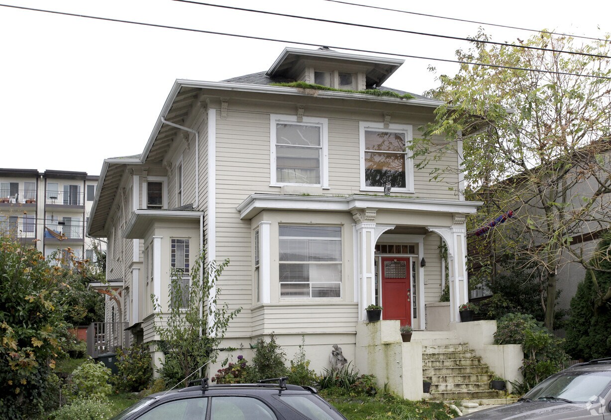 Primary Photo - 1718 12th Ave S