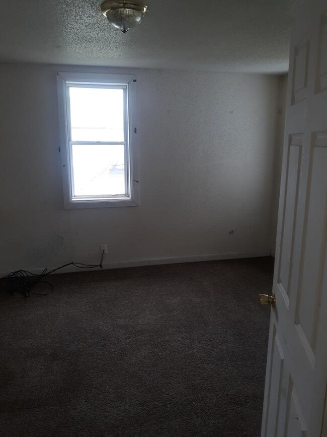 Building Photo - 338 S. Pierce